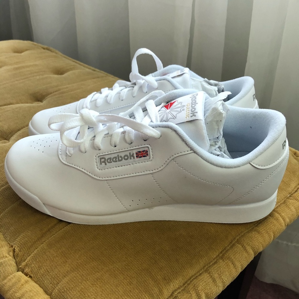 👟Reebok princess wide D classic training shoes ❤️